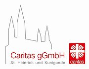 Kompetente Betreuung durch ganzheitliche Pflege
Wir pflegen und begleiten Menschen auf der Grundlage christlicher Überzeugungen. Jeder Mensch ist wertvoll und einzigartig. Seine Würde geht auch in Alter, Gebrechlichkeit und Demenz nicht verloren. Wir begegnen jedem Menschen mit einer wertschätzenden Haltung auf Augenhöhe – unabhängig von seiner Herkunft, seiner Kultur oder seinem Geschlecht. Das gilt für unsere Bewohnerinnen und Bewohner oder unsere Tagesgäste ebenso wie für die Mitarbeiterinnen und Mitarbeiter.
In unserer YoungCare-Wohngemeinschaft haben wir sechs Plätze für junge Menschen mit Pflegebedarf im Alter von 25 bis 65 Jahre. Dort können Sie so eigenständig wie möglich leben und sowohl medizinisch als auch pflegerisch versorgt werden. In der Pflegeoase begleiten wir insbesondere Menschen, die in einem fortgeschrittenen Krankheitsstadium Geborgenheit und intensive Pflege benötigen. Kompetente Betreuung durch ganzheitliche Pflege
Wir pflegen und begleiten Menschen auf der Grundlage christlicher Überzeugungen. Jeder Mensch ist wertvoll und einzigartig. Seine Würde geht auch in Alter, Gebrechlichkeit und Demenz nicht verloren. Wir begegnen jedem Menschen mit einer wertschätzenden Haltung auf Augenhöhe – unabhängig von seiner Herkunft, seiner Kultur oder seinem Geschlecht. Das gilt für unsere Bewohnerinnen und Bewohner oder unsere Tagesgäste ebenso wie für die Mitarbeiterinnen und Mitarbeiter.
In unserer YoungCare-Wohngemeinschaft haben wir sechs Plätze für junge Menschen mit Pflegebedarf im Alter von 25 bis 65 Jahre. Dort können Sie so eigenständig wie möglich leben und sowohl medizinisch als auch pflegerisch versorgt werden. In der Pflegeoase begleiten wir insbesondere Menschen, die in einem fortgeschrittenen Krankheitsstadium Geborgenheit und intensive Pflege benötigen.