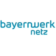 Bayernwerk ist ein Teil des E.ON-Konzerns. Mit seinen Tochterunternehmen bietet das Bayernwerk seinen Kunden Produkte und Dienstleistungen in den Bereichen Strom- und Gasnetze, Straßenbeleuchtung, E-Mobilität, dezentrale Energieerzeugung, Wasserversorgung und Abwasserentsorgung. Rund 4.500 Mitarbeiter der Bayernwerk-Gruppe geben Tag für Tag ihr Bestes um den Kunden des Bayernwerks die Energielösungen zu bieten, die sie brauchen. Bayernwerk ist ein Teil des E.ON-Konzerns. Mit seinen Tochterunternehmen bietet das Bayernwerk seinen Kunden Produkte und Dienstleistungen in den Bereichen Strom- und Gasnetze, Straßenbeleuchtung, E-Mobilität, dezentrale Energieerzeugung, Wasserversorgung und Abwasserentsorgung. Rund 4.500 Mitarbeiter der Bayernwerk-Gruppe geben Tag für Tag ihr Bestes um den Kunden des Bayernwerks die Energielösungen zu bieten, die sie brauchen.