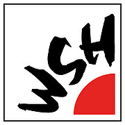 Die Wirtschaftsschule vermittelt allgemeine Bildung, fundierte Grundbildung im Berufsfeld Wirtschaft und Verwaltung und praktische Erfahrung im Übungsunternehmen.
Unsere Schüler erwerben so Fachkompetenz, Methodenkompetenz und Sozialkompetenz
und erreichen nach 2-jähriger Schulzeit den Wirtschaftsschulabschluss.
Der Wirtschaftsschulabschluss ist ein mittlerer Bildungsabschluss (früher: „Mittlere Reife“).
Damit können unsere erfolgreichen Absolventen unter anderem eine Berufsausbildung im kaufmännischen, aber auch im sozialen oder handwerklichen Bereich beginnen, die Fachoberschule, eine Berufsfachschule oder die Einführungsklasse des Gymnasiums besuchen. Die Wirtschaftsschule vermittelt allgemeine Bildung, fundierte Grundbildung im Berufsfeld Wirtschaft und Verwaltung und praktische Erfahrung im Übungsunternehmen.
Unsere Schüler erwerben so Fachkompetenz, Methodenkompetenz und Sozialkompetenz
und erreichen nach 2-jähriger Schulzeit den Wirtschaftsschulabschluss.
Der Wirtschaftsschulabschluss ist ein mittlerer Bildungsabschluss (früher: „Mittlere Reife“).
Damit können unsere erfolgreichen Absolventen unter anderem eine Berufsausbildung im kaufmännischen, aber auch im sozialen oder handwerklichen Bereich beginnen, die Fachoberschule, eine Berufsfachschule oder die Einführungsklasse des Gymnasiums besuchen.